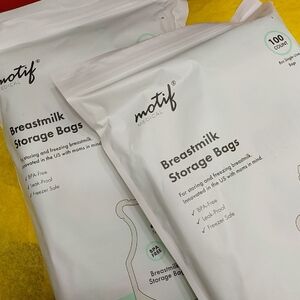 Motif Breastmilk Storage Bags